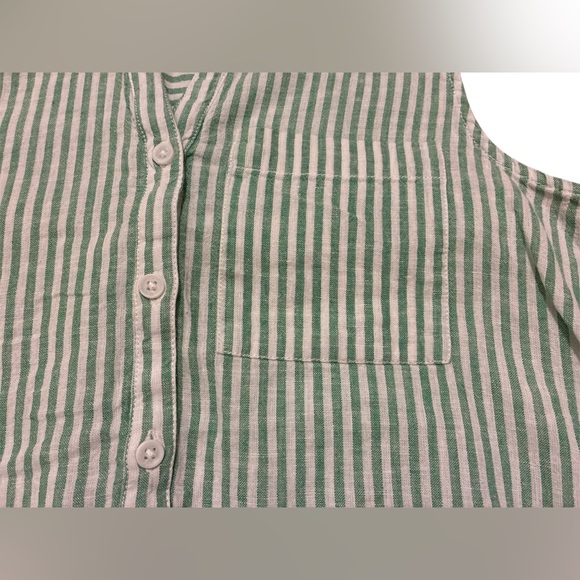 beachlunchlounge collection Linen/Cotton green & white stripe top. Size Small. - Picture 5 of 12